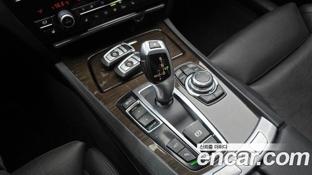 BMW 7 Series (F01) 740Li 2012 — фото 9