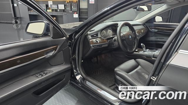 BMW 7 Series (F01) 740Li 2012 — фото 10