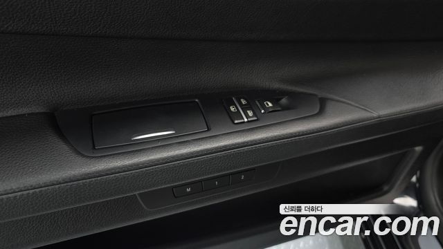 BMW 7 Series (F01) 740Li 2012 — фото 29