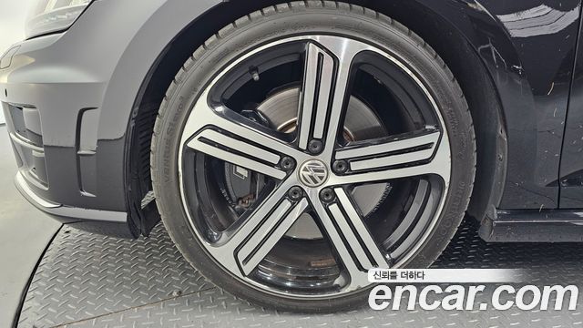 Volkswagen Golf (VII) 2.0 R 2016 — фото 5