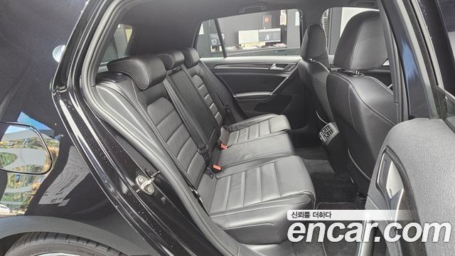Volkswagen Golf (VII) 2.0 R 2016 — фото 12