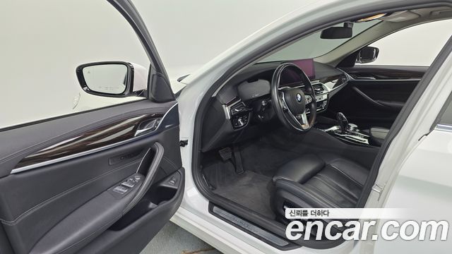 BMW 5 Series (G30) 520i Luxury 2021 — фото 10