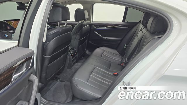 BMW 5 Series (G30) 520i Luxury 2021 — фото 11