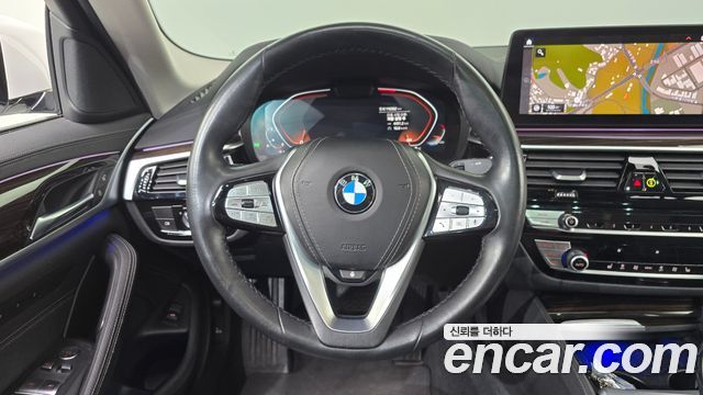 BMW 5 Series (G30) 520i Luxury 2021 — фото 13