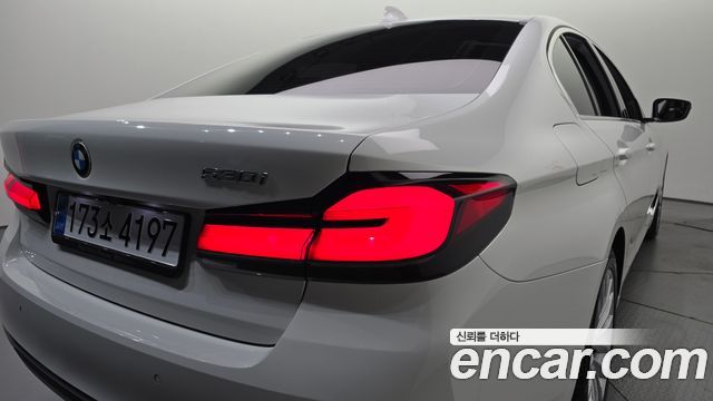 BMW 5 Series (G30) 520i Luxury 2021 — фото 23