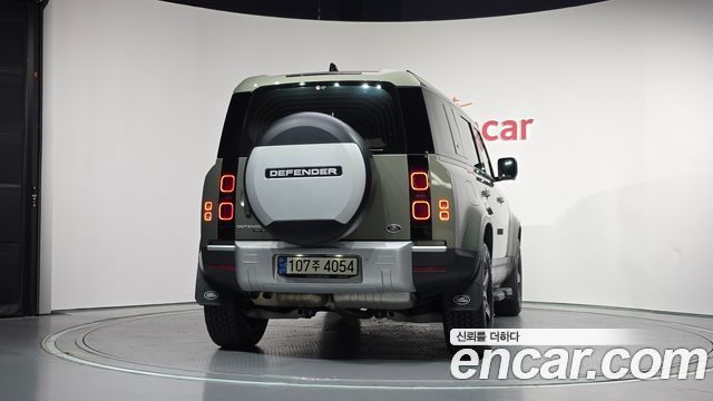 Land Rover Defender (L663) 110 D240 SE 2020 — фото 4