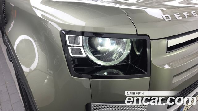 Land Rover Defender (L663) 110 D240 SE 2020 — фото 22