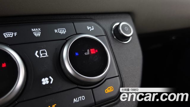Land Rover Defender (L663) 110 D240 SE 2020 — фото 28