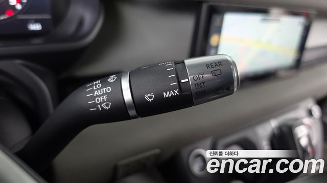 Land Rover Defender (L663) 110 D240 SE 2020 — фото 30