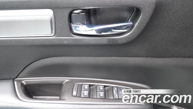 Renault Korea QM6 2.0 LPe RE 2WD 2021 — фото 28