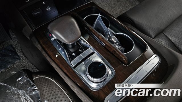 Kia K9 3.8 GDI AWD PlatinumⅡ 2020 — фото 9