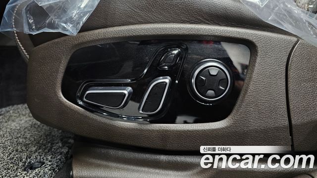 Kia K9 3.8 GDI AWD PlatinumⅡ 2020 — фото 17