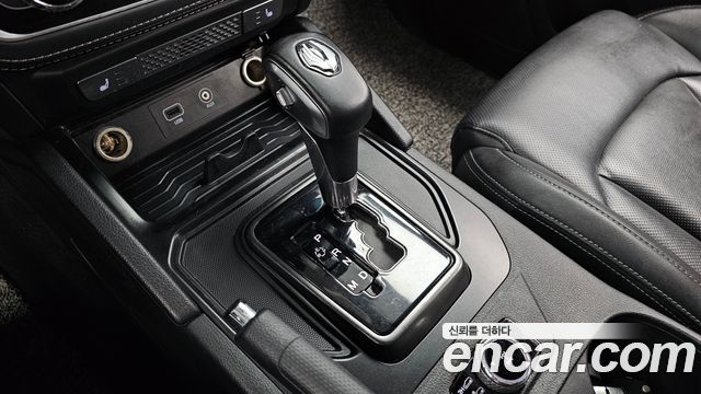 KG Mobility (SsangYong) Rexton Sports Khan Diesel 2.2 4WD Prestige (5-Link) 2020 — фото 9