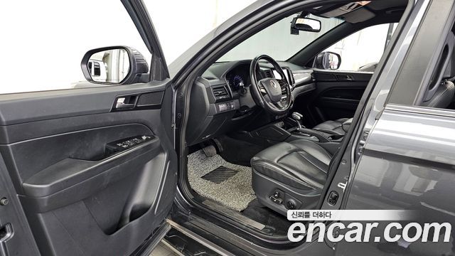 KG Mobility (SsangYong) Rexton Sports Khan Diesel 2.2 4WD Prestige (5-Link) 2020 — фото 10