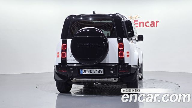 Land Rover Defender (L663) 110 P300 X-Dynamic SE 2025 — фото 4