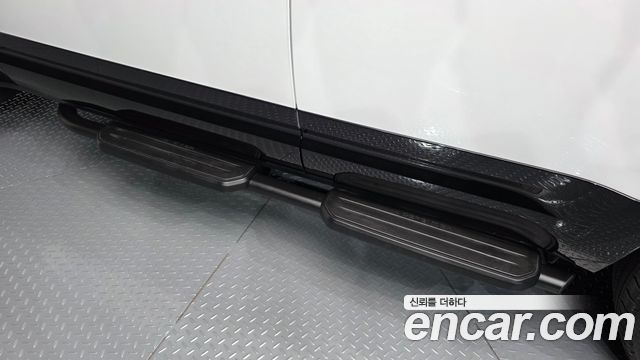 Land Rover Defender (L663) 110 P300 X-Dynamic SE 2025 — фото 38