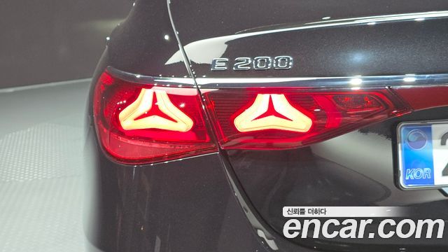 Mercedes-Benz E-Class (W214) E200 Avantgarde 2025 — фото 23