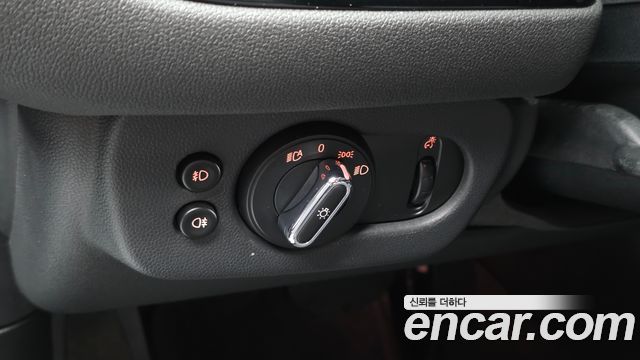 MINI Cooper D Clubman High 2nd 2019 — фото 23