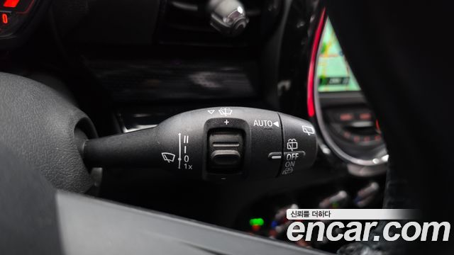 MINI Cooper D Clubman High 2nd 2019 — фото 34