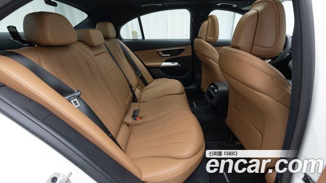 Mercedes-Benz E-Class (W214) E200 AMG Line 2026 — фото 10