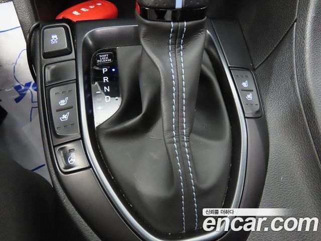 Hyundai Veloster (JS) 2.0 N 2021 — фото 16