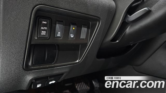 Renault Korea QM6 Diesel 4WD RE Signature 2017 — фото 19