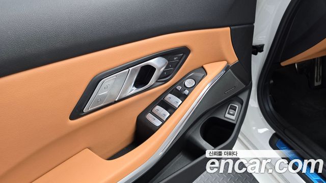 BMW 3 Series (G20) 320i M Sport 2025 — фото 20