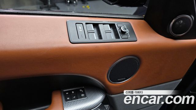 Land Rover Range Rover Sport (II) 3.0 SDV6 AB Dynamic 2017 — фото 31