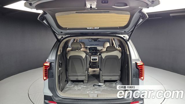 Kia Carnival (IV) HEV 9-Seater Hi-Limousine (Special vehicle) 2025 — фото 20