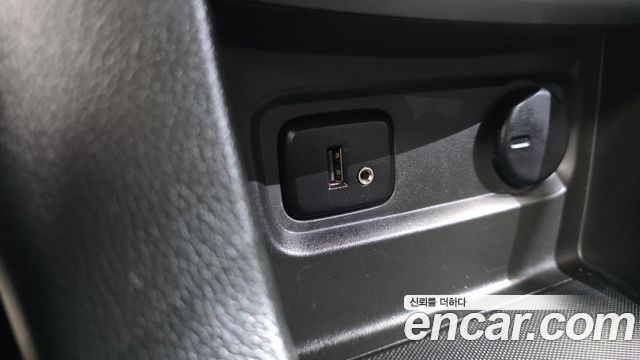 Chevrolet Captiva 2WD LS Deluxe pack 2018 — фото 13