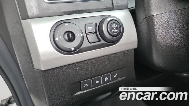 Chevrolet Captiva 2WD LS Deluxe pack 2018 — фото 28