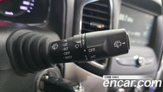 Chevrolet Captiva 2WD LS Deluxe pack 2018 — фото 29