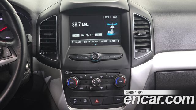 Chevrolet Captiva 2WD LS Deluxe pack 2018 — фото 31
