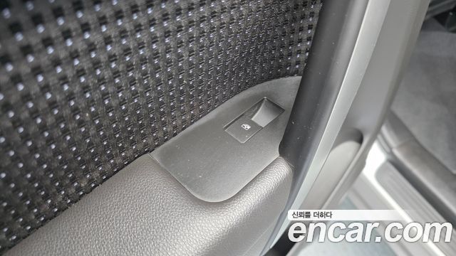 Chevrolet Captiva 2WD LS Deluxe pack 2018 — фото 34