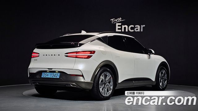 Genesis GV60 Standard 2023 — фото 2