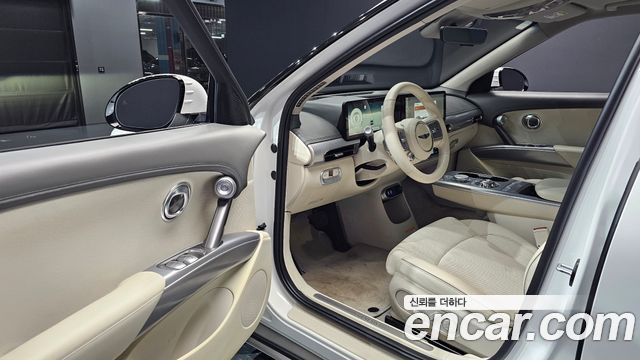 Genesis GV60 Standard 2023 — фото 10
