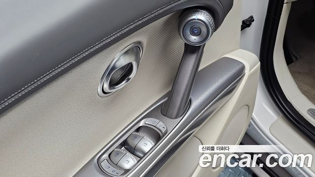 Genesis GV60 Standard 2023 — фото 21
