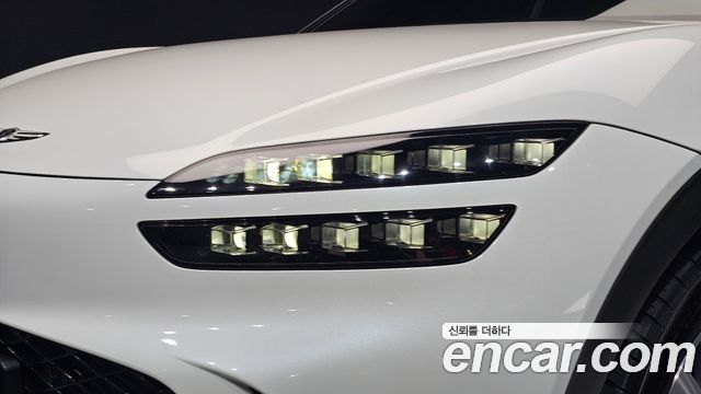 Genesis GV60 Standard 2023 — фото 28