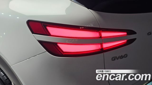 Genesis GV60 Standard 2023 — фото 29
