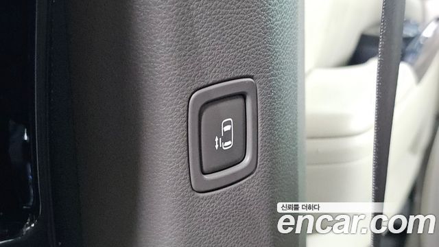 Kia Carnival (IV) Diesel 9-Seater Hi-Limousine Signature 2022 — фото 18