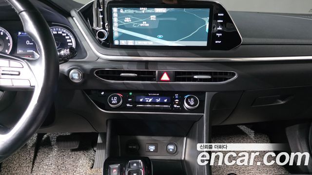 Hyundai Sonata (DN8) 2.0 LPG(rental car) Smart 2020 — фото 15