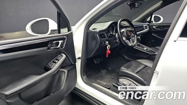 Porsche Macan 3.0 S Diesel 95B 2017 — фото 10