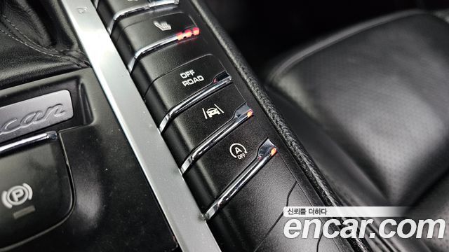 Porsche Macan 3.0 S Diesel 95B 2017 — фото 17
