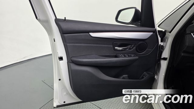 BMW 2 Series Active Tourer (F45) Sport 2020 — фото 24