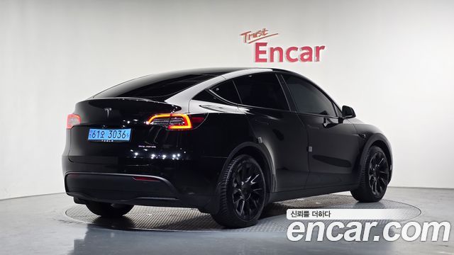 Tesla Model Y Long Range AWD 2022 — фото 2