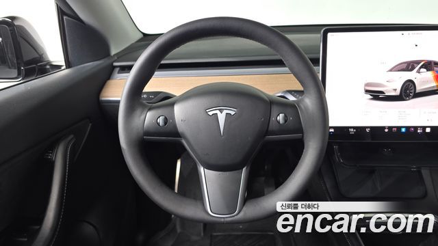 Tesla Model Y Long Range AWD 2022 — фото 17
