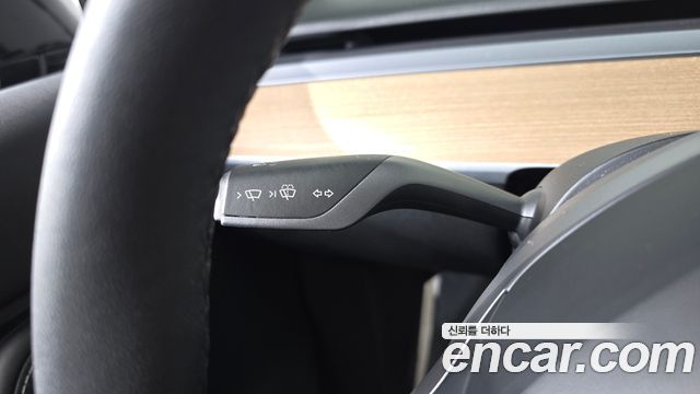 Tesla Model Y Long Range AWD 2022 — фото 24