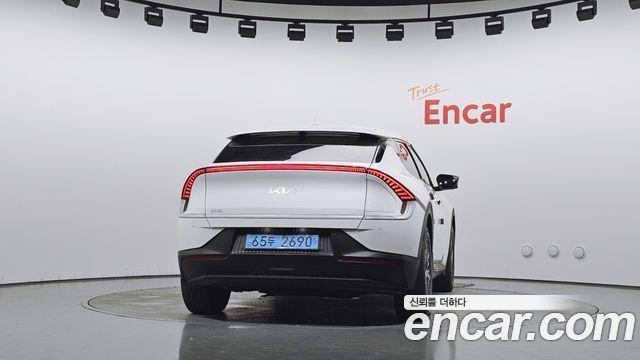Kia EV6 Long Range Air 2022 — фото 4