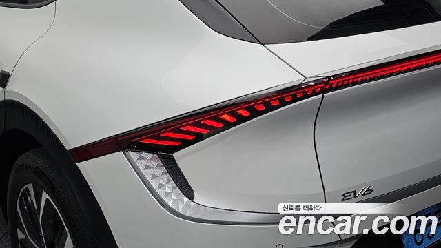 Kia EV6 Long Range Air 2022 — фото 23