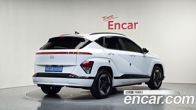 Hyundai Kona Electric (SX2) Long Range Premium 2023 — фото 2